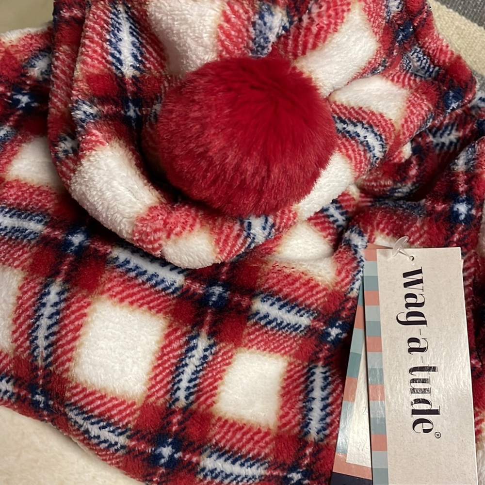WAGATUDE Flannel Red Plaid Hooded Pom Dog Pajama - Picture 3 of 6